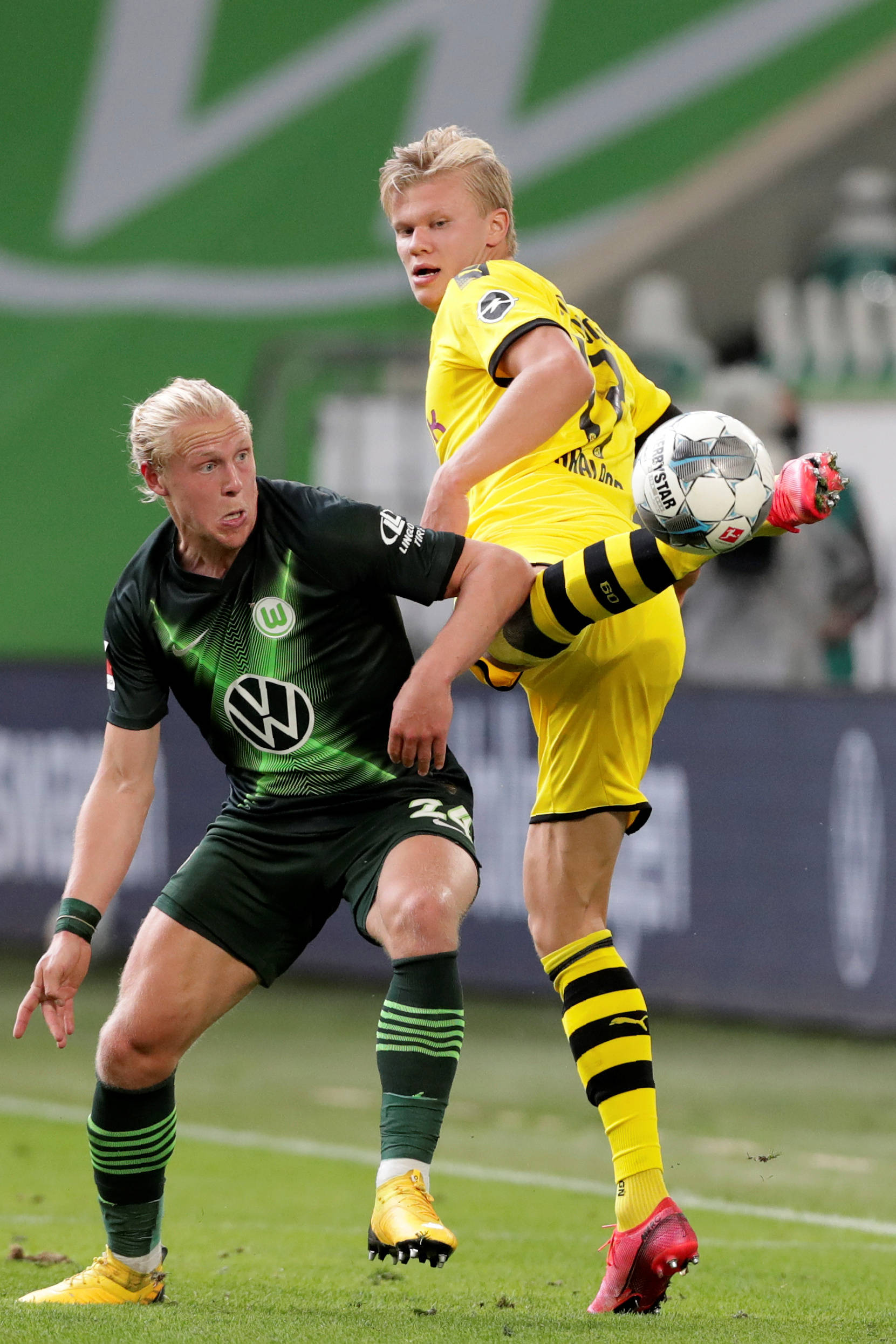 影片中进行 影片中进行