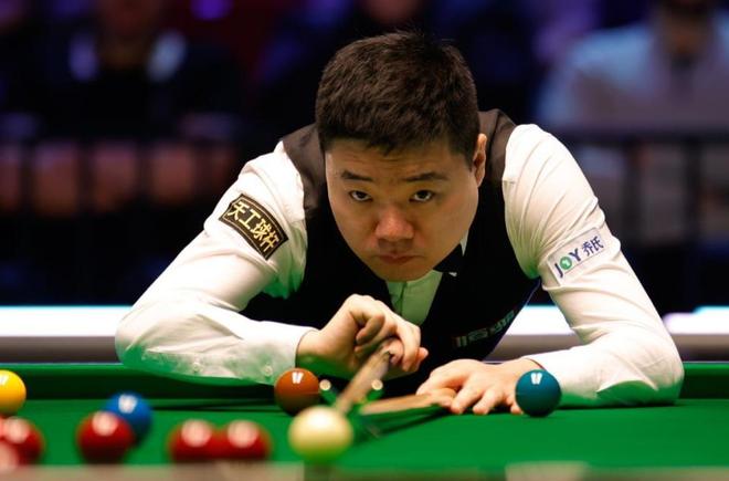 引领着全队 引领着全队