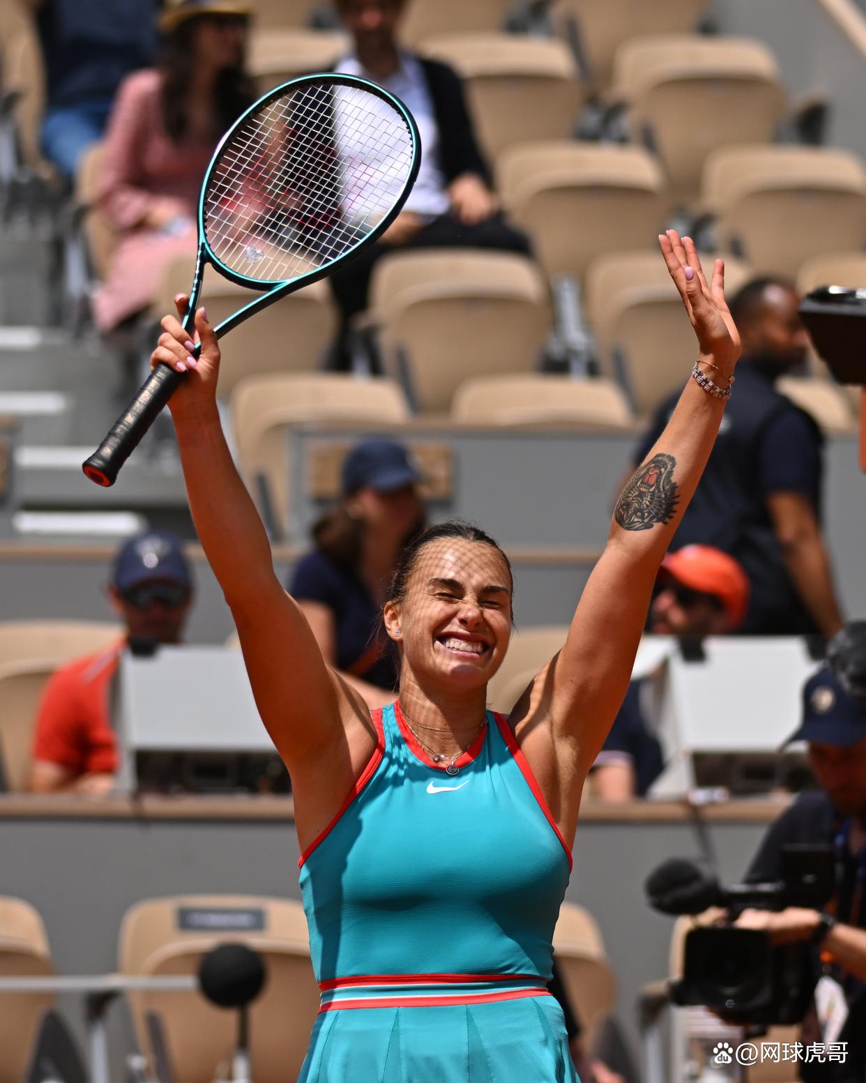 棒球场上的博弈论投手首球逻辑