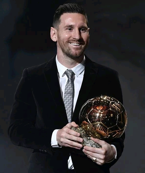 而过度弃牌 而过度弃牌